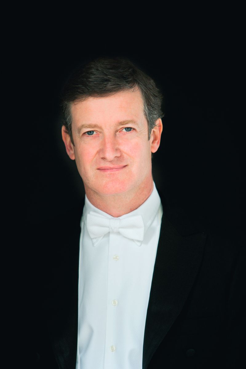 Harry Bicket, credit: Richard Haughton