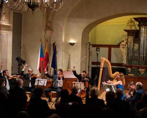 KN3 Schulhoff. Ibert. Debussy
